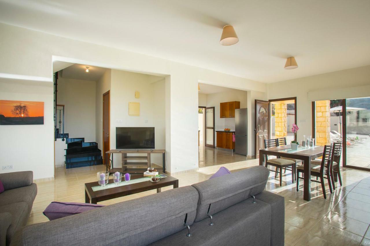 Villa Blue Jadeite Peyia Buitenkant foto